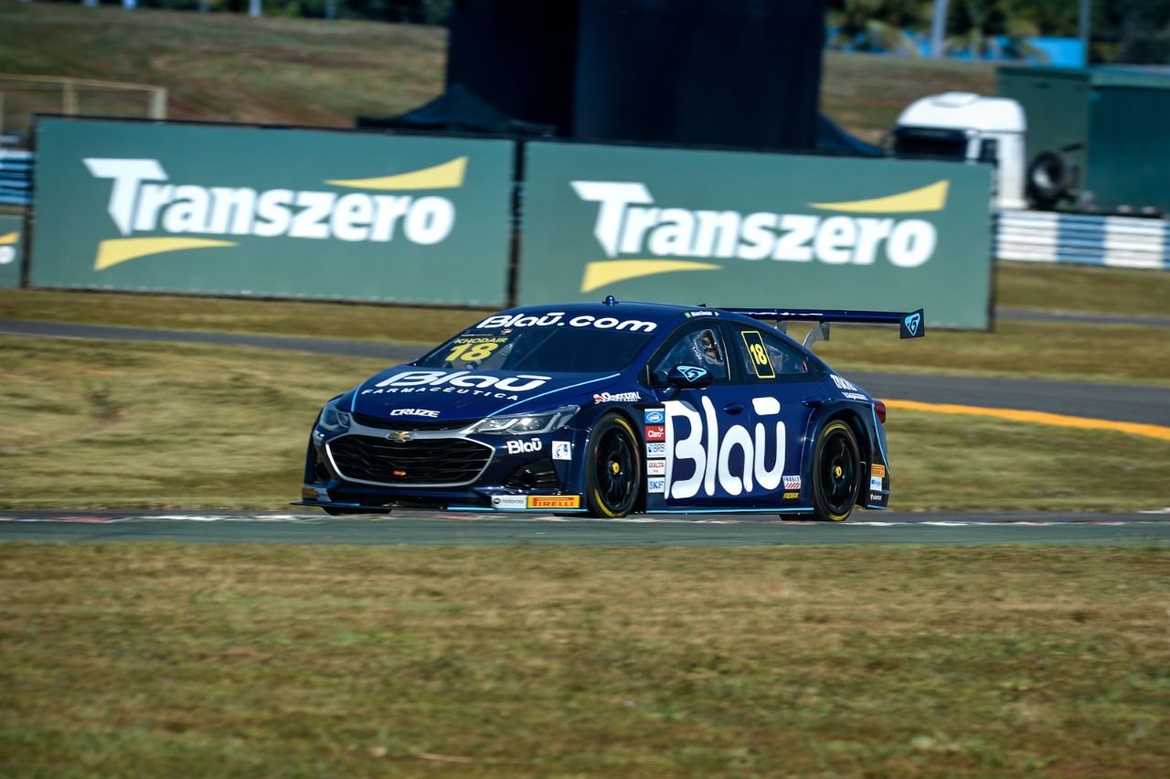 Piquet Jr é o quarto mais rápido no primeiro dia de atividades da