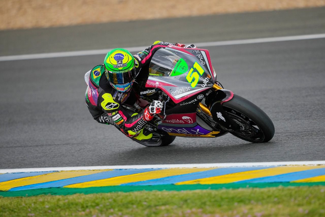 Aegerter supera Casadei e vence corrida 2 da MotoE na França