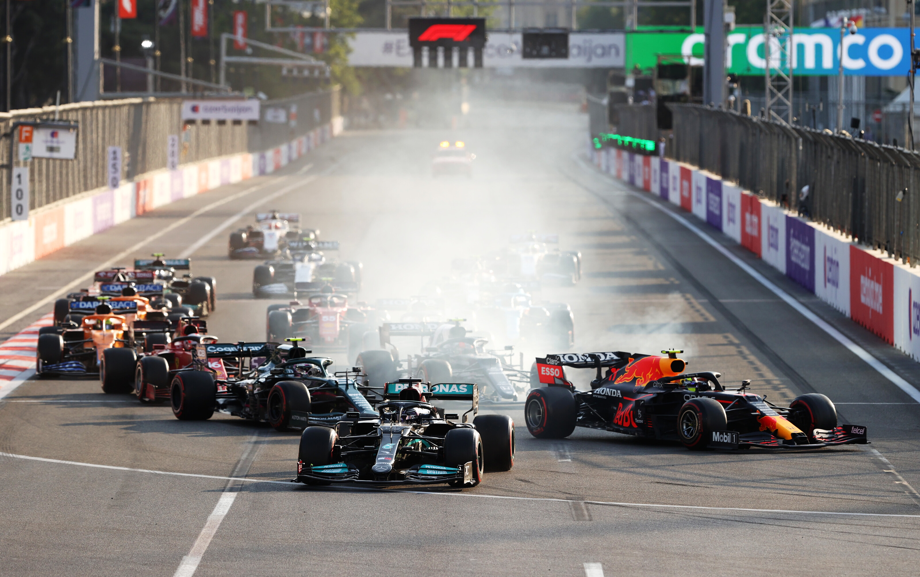 Capa Destaque da Semana RACING - GP do Azerbaijão 2021