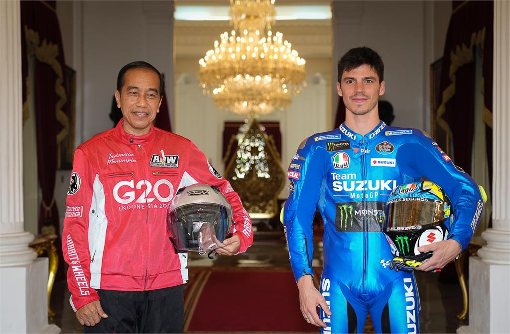 Parada de pilotos marca volta da Indonésia ao Mundial de Motovelocidade
