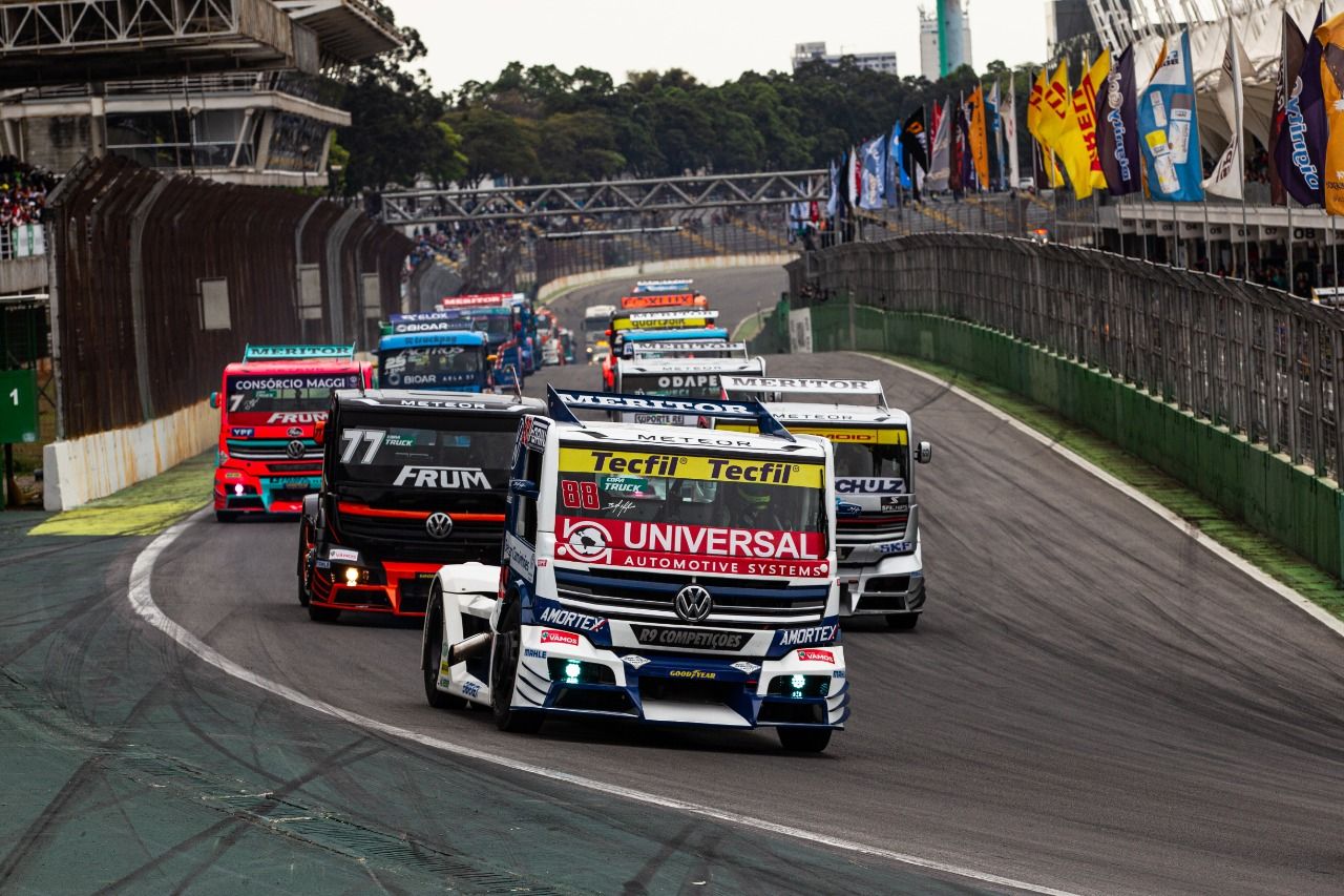 Copa Truck: Beto Monteiro é o segundo mais rápido em primeiro