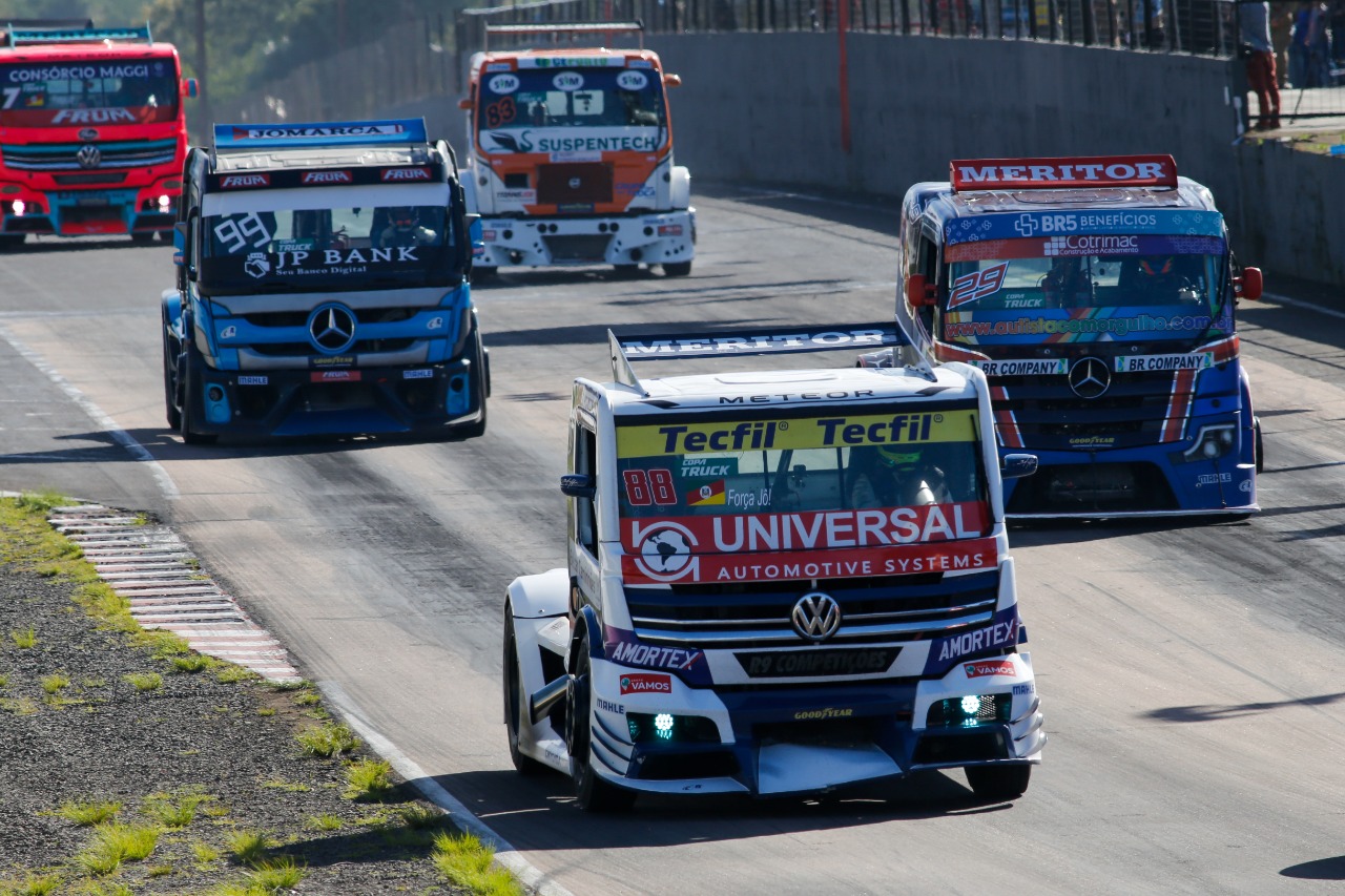 Copa Truck: Beto Monteiro é o segundo mais rápido em primeiro