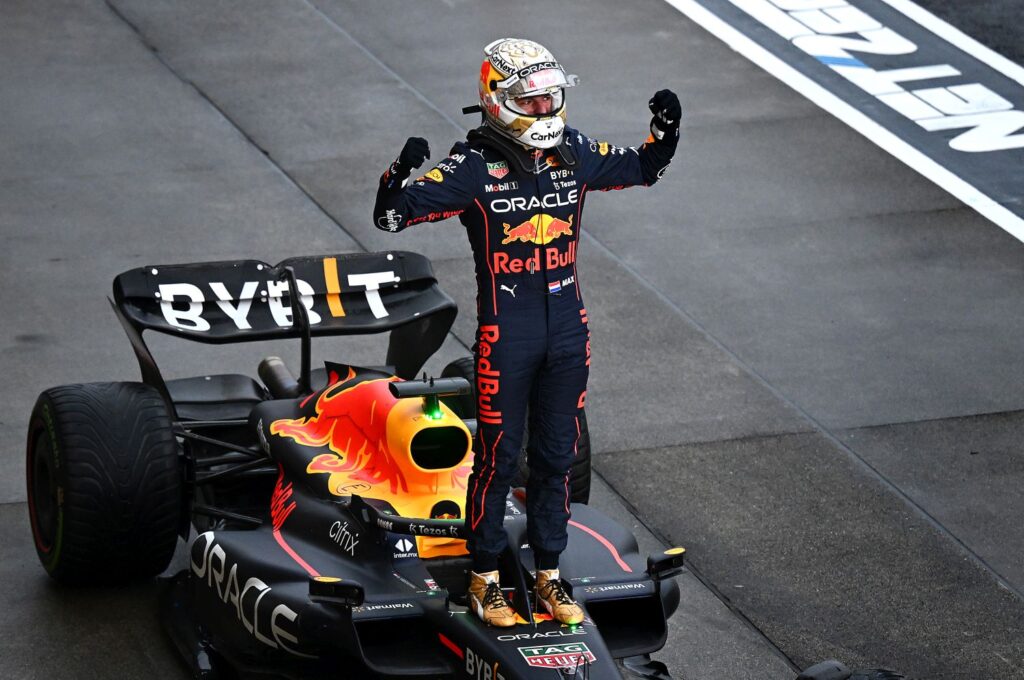 F1: Verstappen mostra força e lidera terceiro treino no Japão