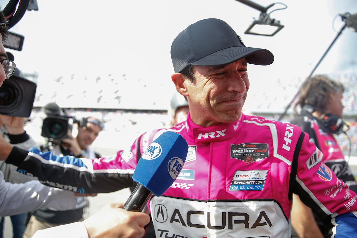 Helio Castroneves é tri nas 24 Horas de Daytona