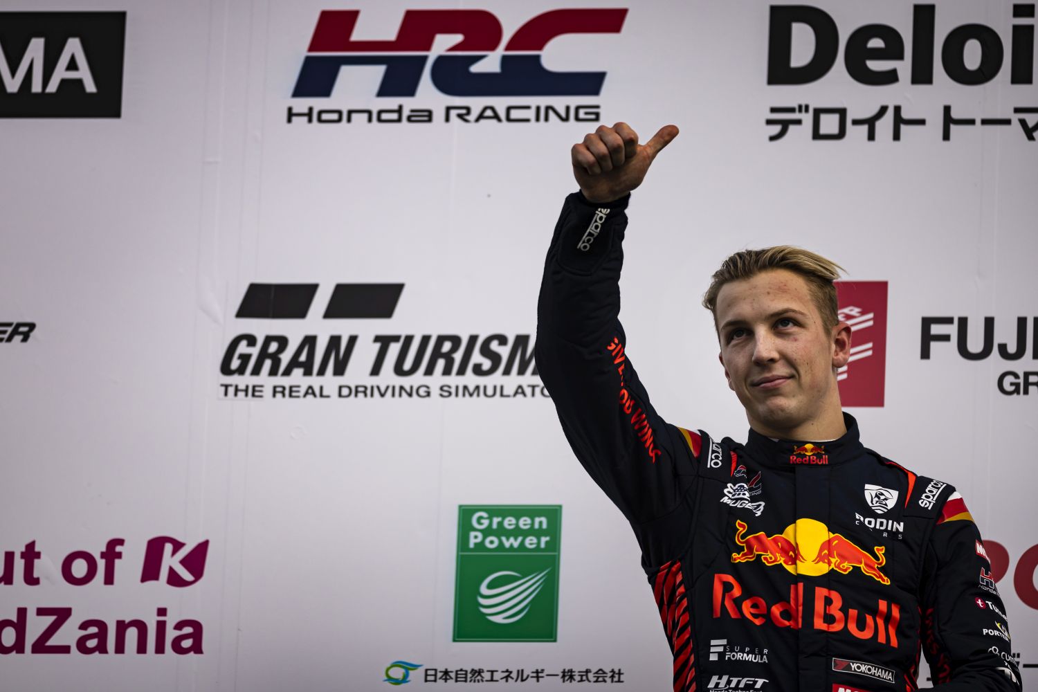 Liam Lawson gana en la apertura de Super Formula en Fuji