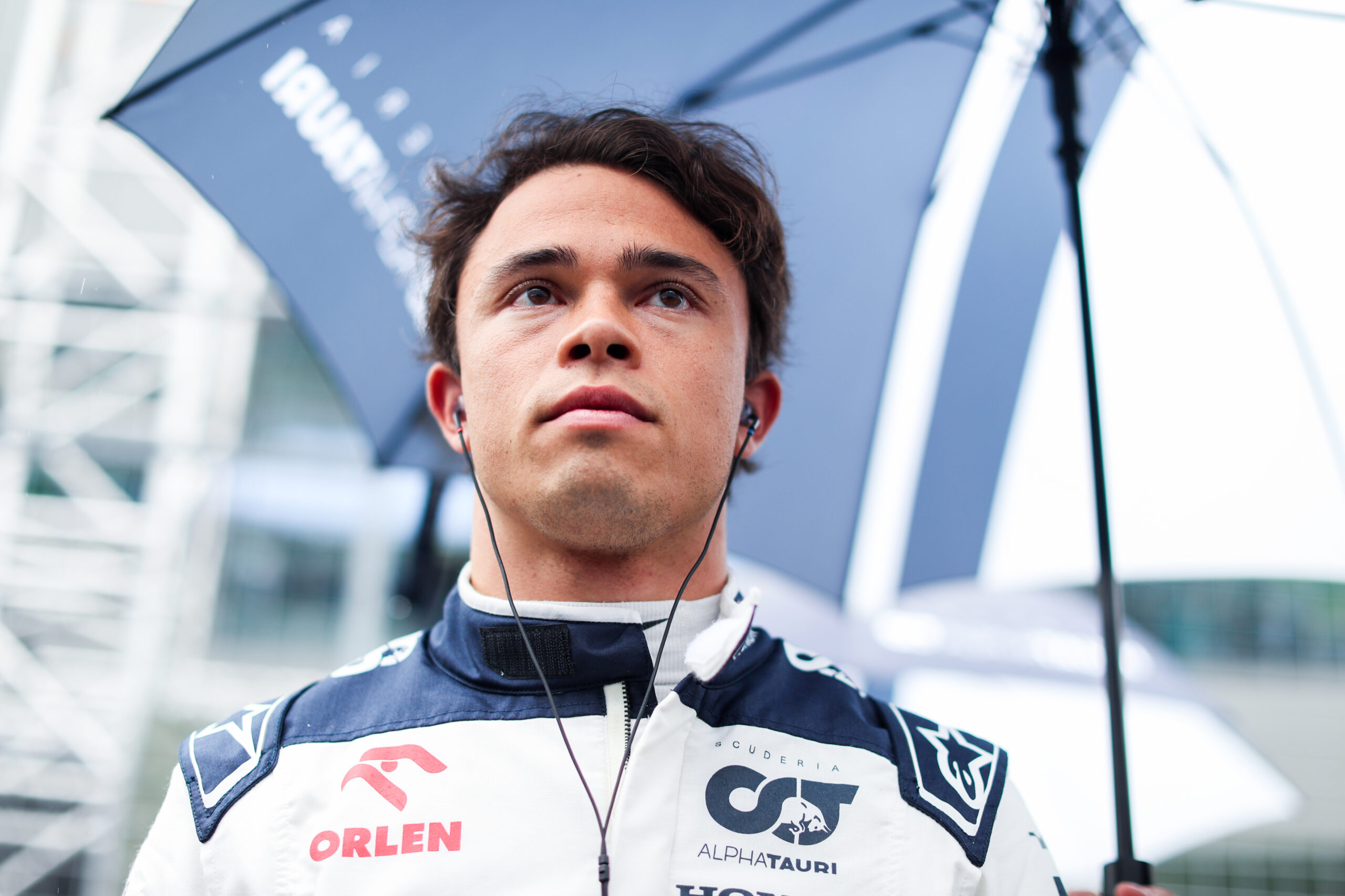 F1: Marko afirma ter dois pilotos prontos para substituir De Vries ...