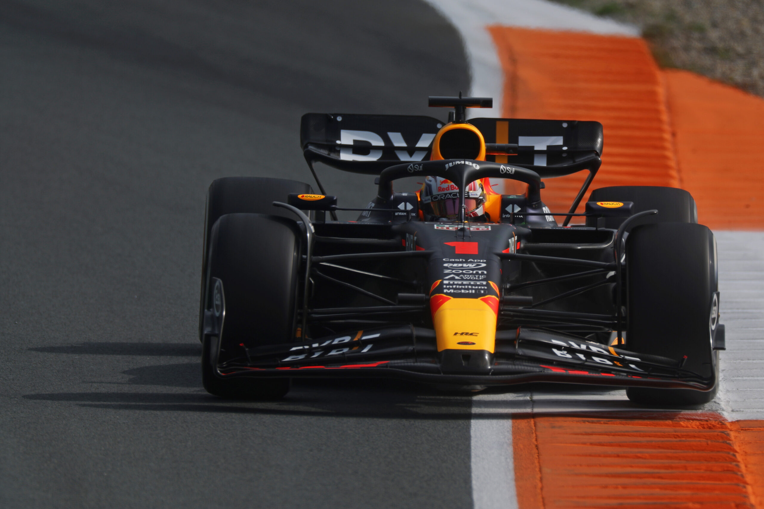 F1: Verstappen lidera primeiro treino livre para o GP da Holanda