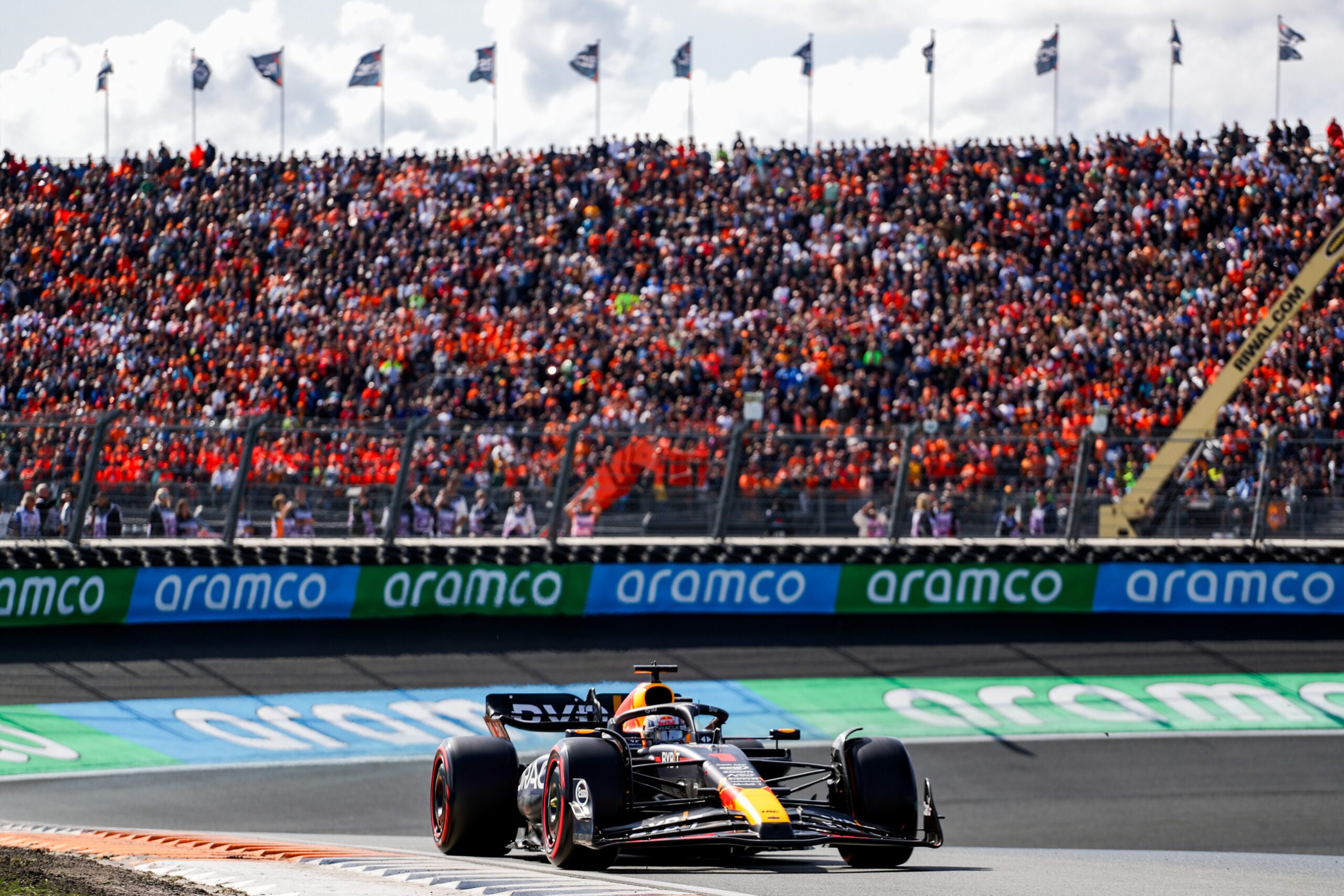 Norris lidera segundo treino livre da F1 na Holanda