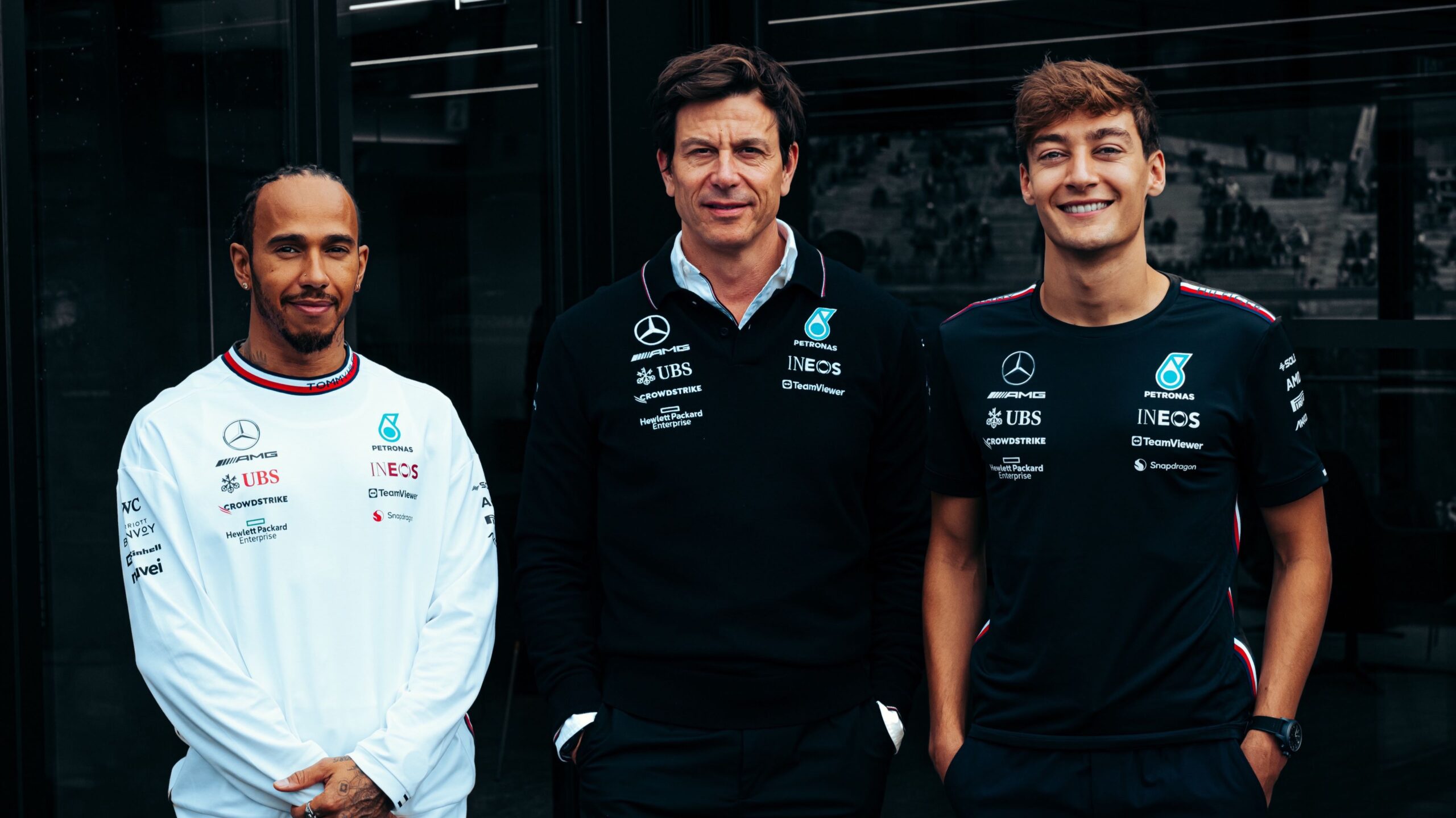 F1: Mercedes anuncia renovação de contrato com Lewis Hamilton