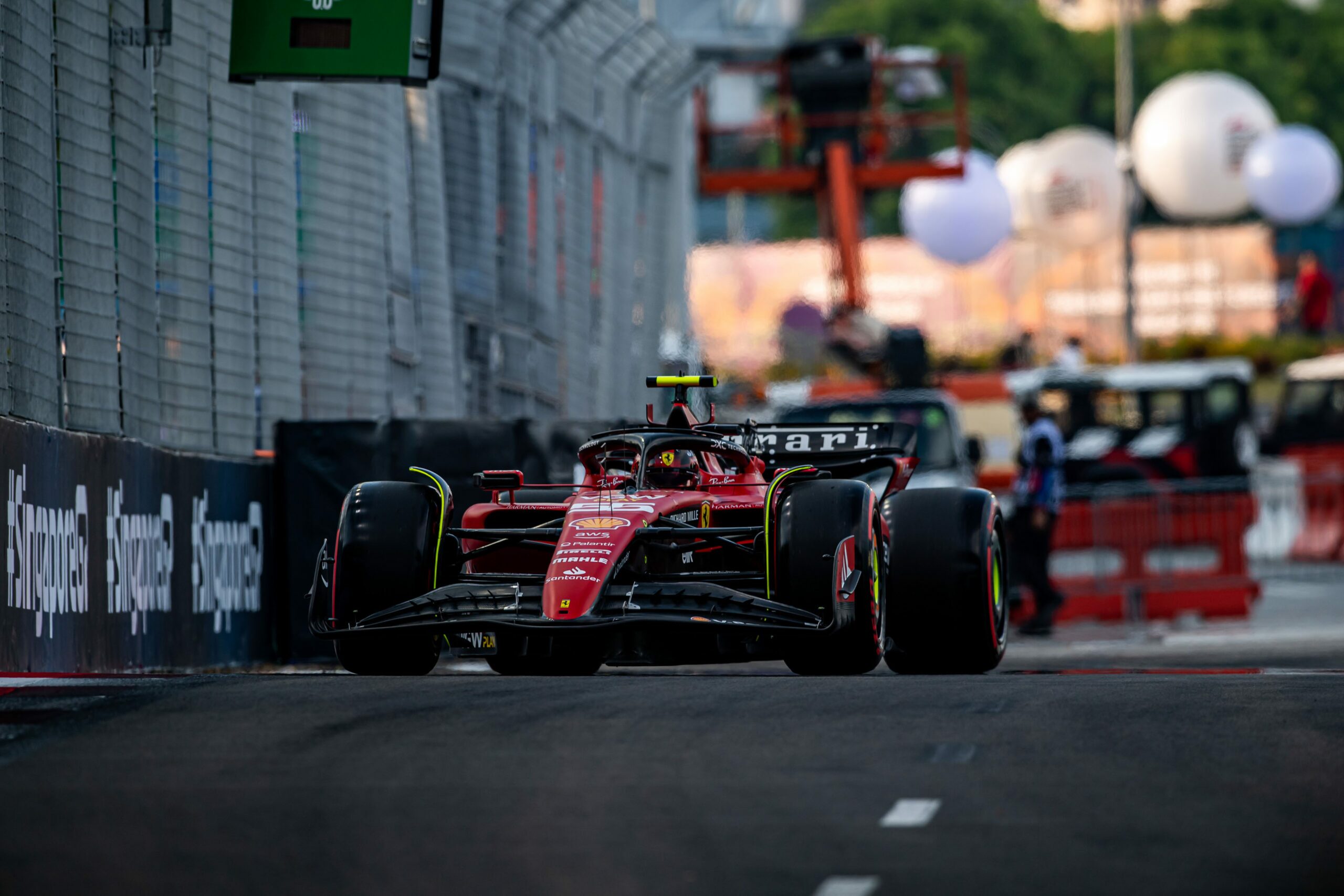 Carlos Sainz lidera 3º treino livre do GP de Singapura - Esportes