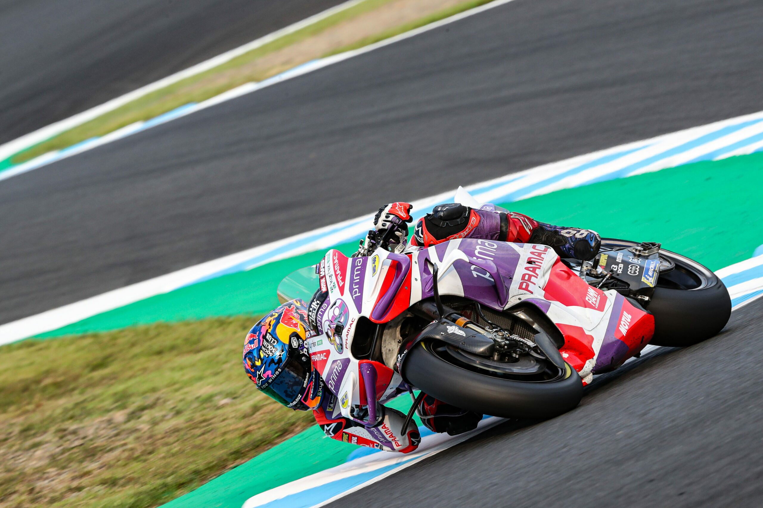 Miller domina e vence corrida da MotoGP no Japão