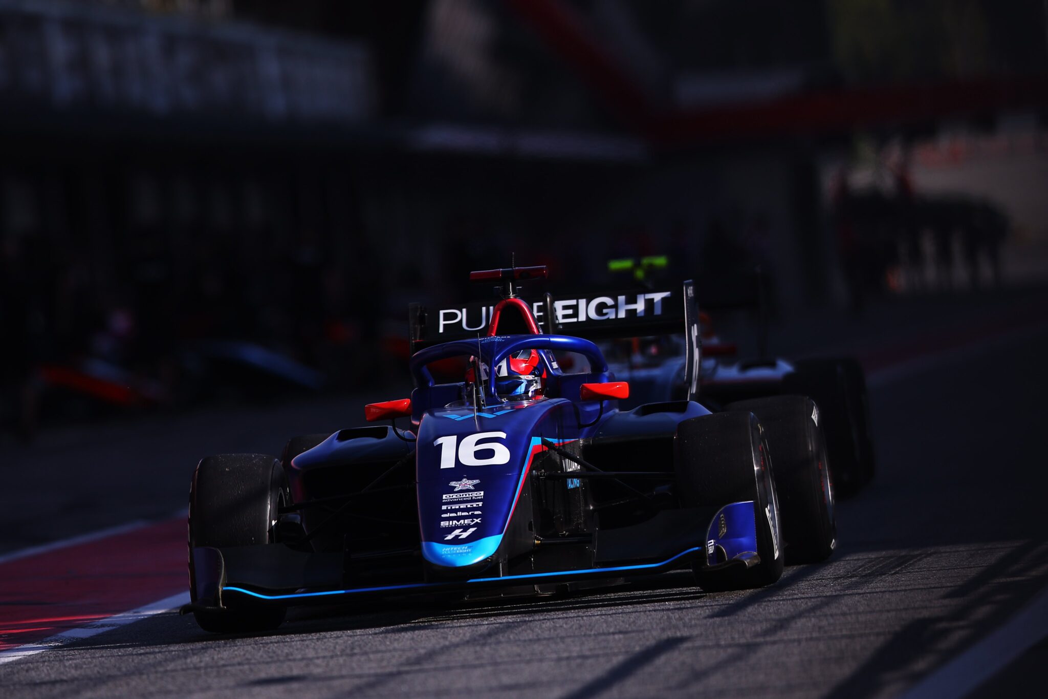 Fórmula 3: Browning lidera dia de testes em Barcelona