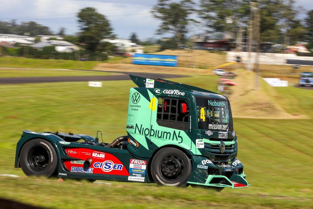 Beto Monteiro conquista três pódios na Copa Truck em Tarumã com a