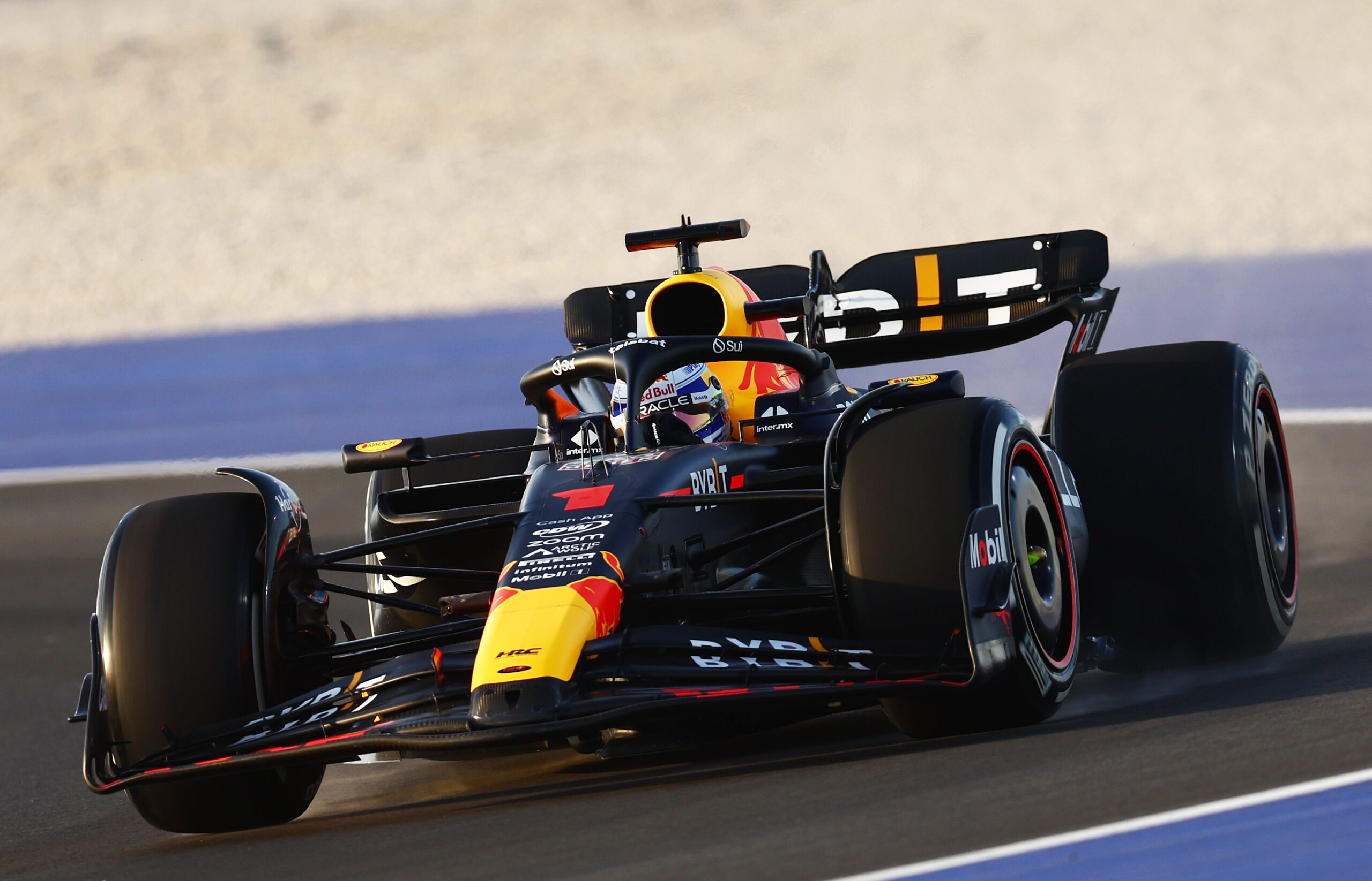 Sainz lidera treino livre da F1 em Interlagos. Verstappen é só 16º