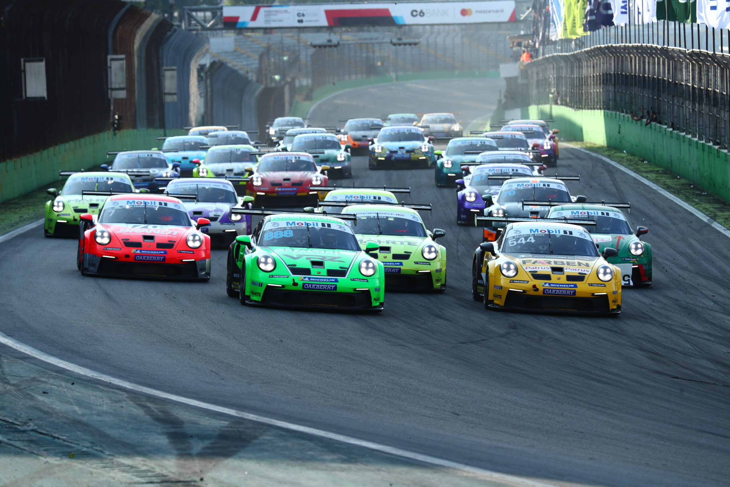 Porsche Cup fecha temporada com decisão de torneio de Endurance em Interlagos