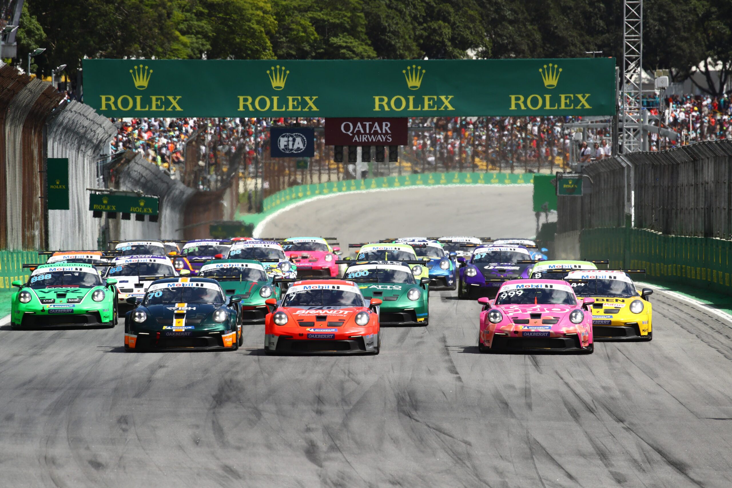 Nicolas Costa e Antonella Bassani faturam títulos da Porsche Cup