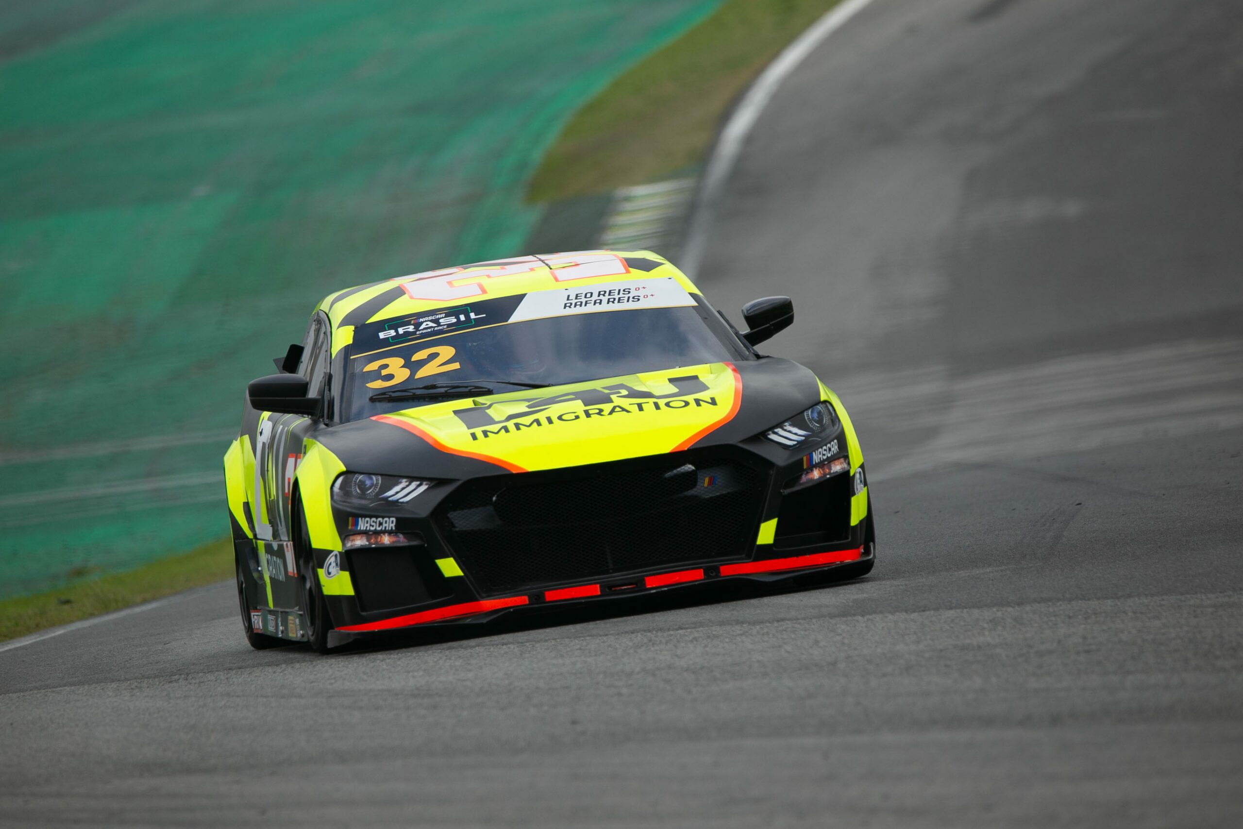 NASCAR Brasil: Lourenço Beirão brilha na Corrida 1 em Interlagos - NASCAR  Brazil