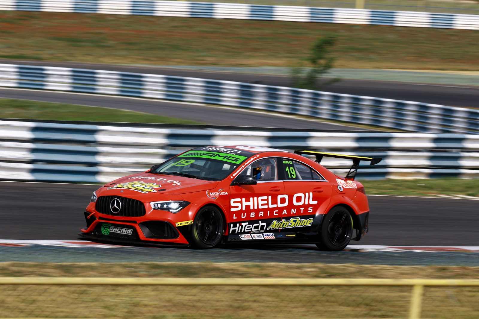 Enzo Gianfratti inicia maratona de corridas em Interlagos de olho em título da AMG Cup Brasil