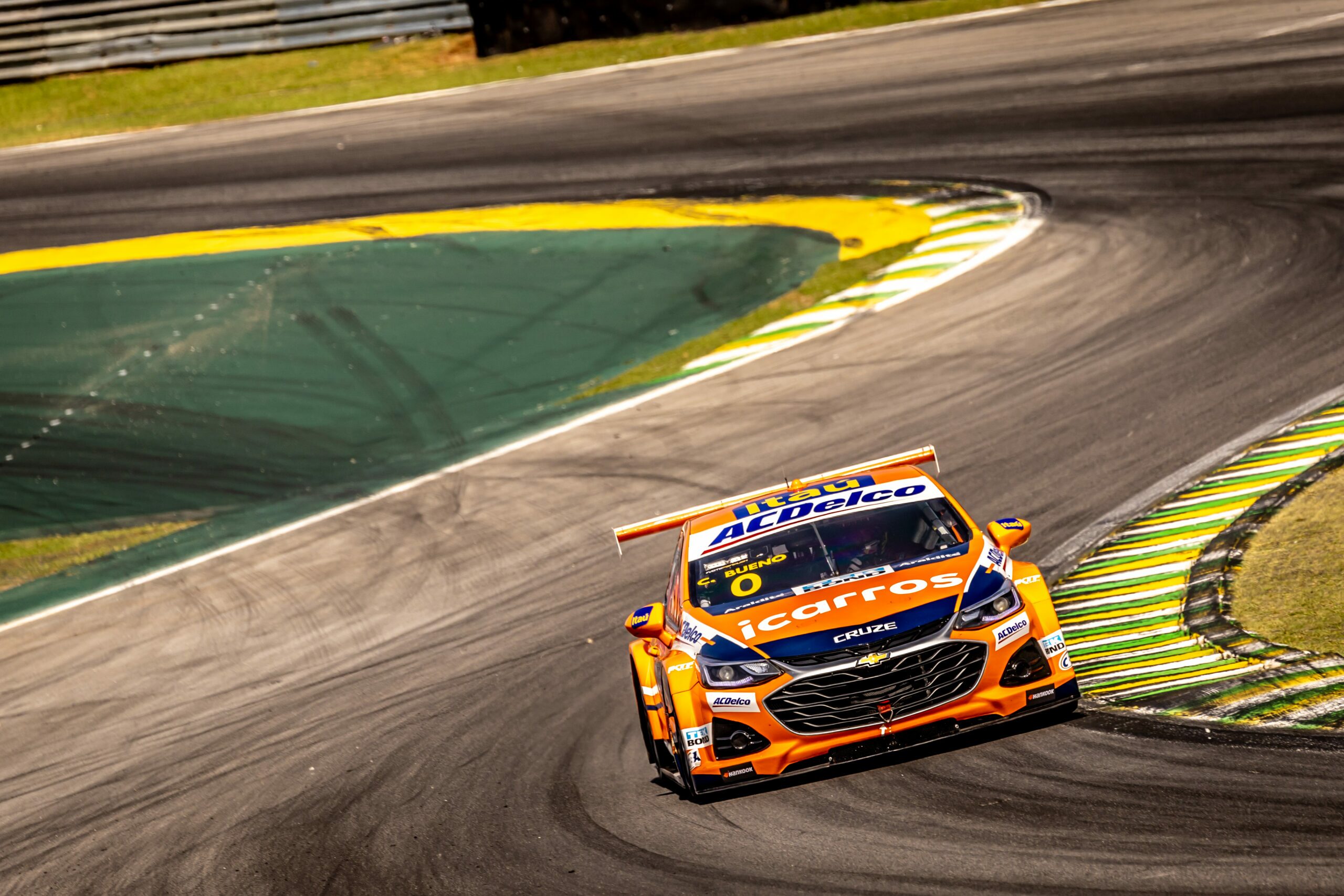 Porsche Cup Challenge volta ao Brasil - Revista iCarros