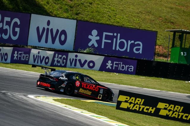 Leclerc lidera treino livre para GP da Hungria de F1; Pérez sofre acidente  Por Reuters