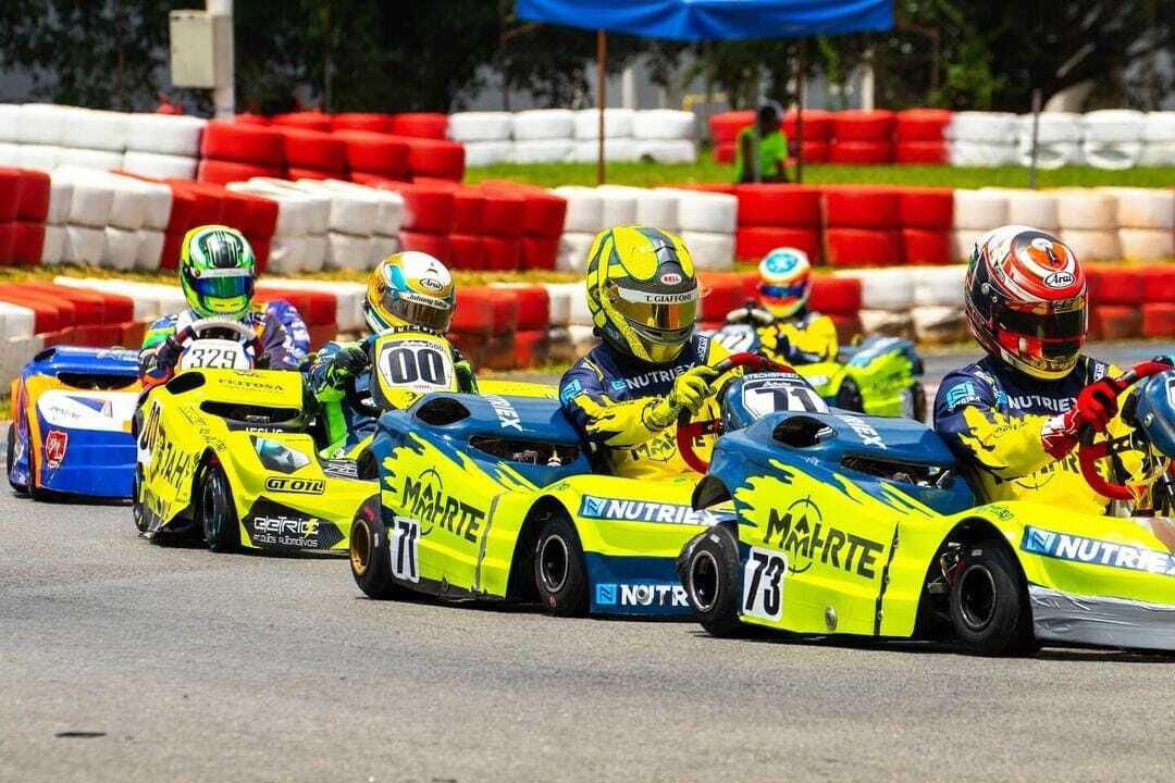 Barrichello Mahrte e Car Racing dominam 500 Milhas de Kart após 5h de disputa