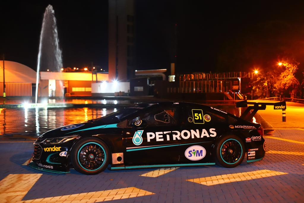 PETRONAS renueva su patrocinio con Átila Abreu para la temporada 2024 de Stock Car