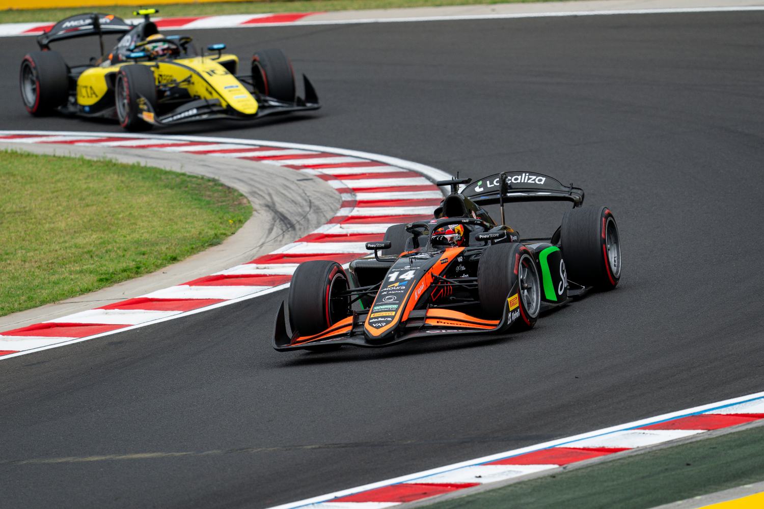 Enzo Fittipaldi faz boas provas na Hungria e termina no top-5 da F2 neste domingo