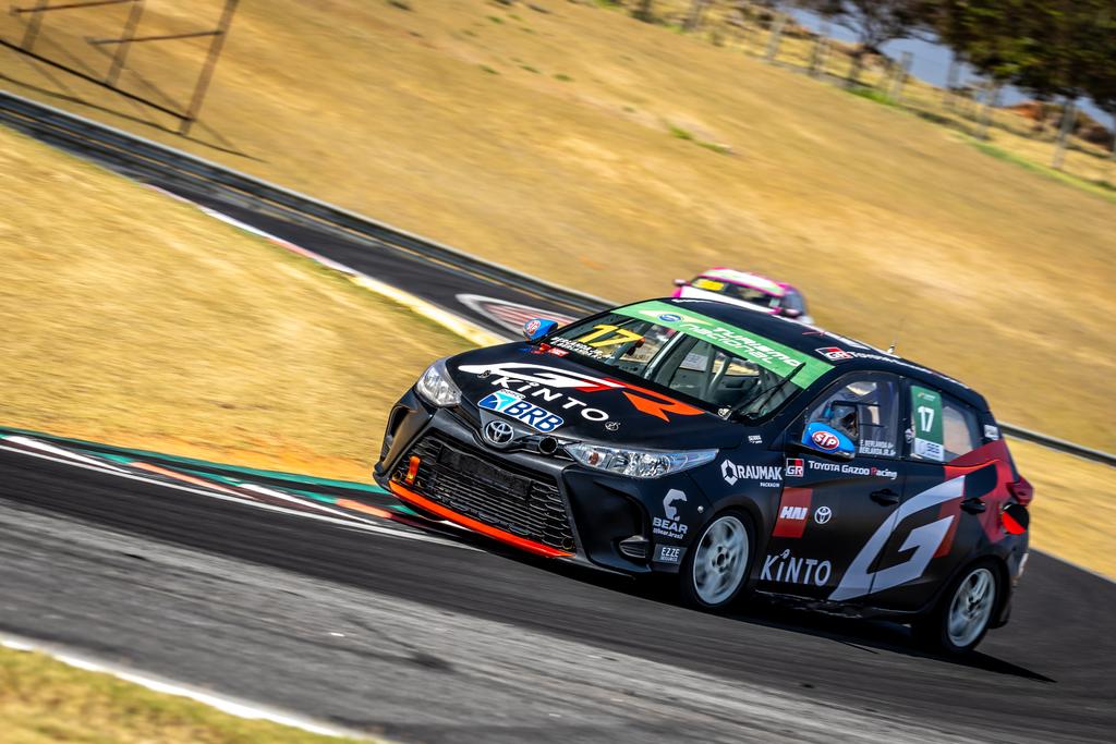 Líder da Turismo Nacional, Juninho Berlanda acelera no Velopark com a TOYOTA GAZOO Racing