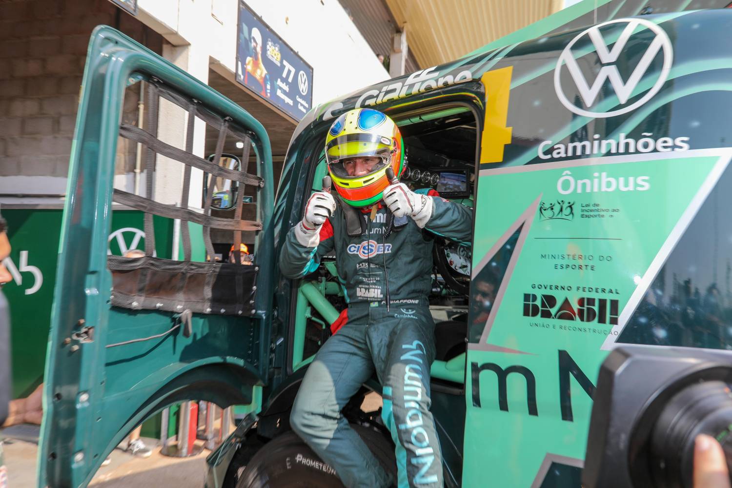 Felipe Giaffone domina classificação e a crava a pole position da Copa Truck em Cascavel