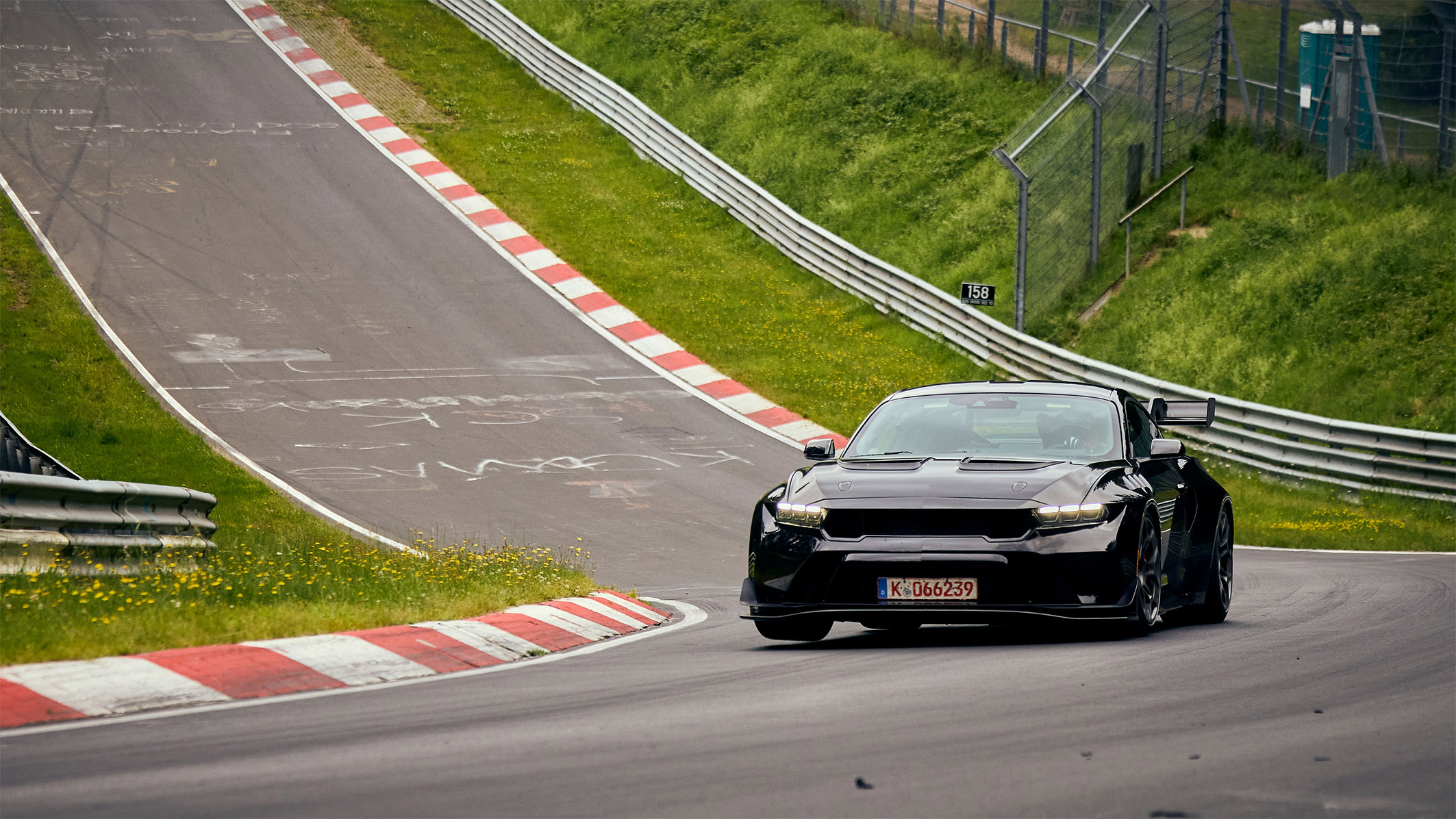 Ford Mustang GTD percorreu o circuito de Nurburgring na Alemanha em menos de 7 minutos