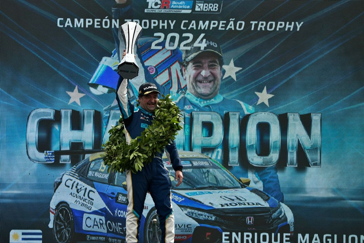 Pedro Cardoso é campeão do TCR South America