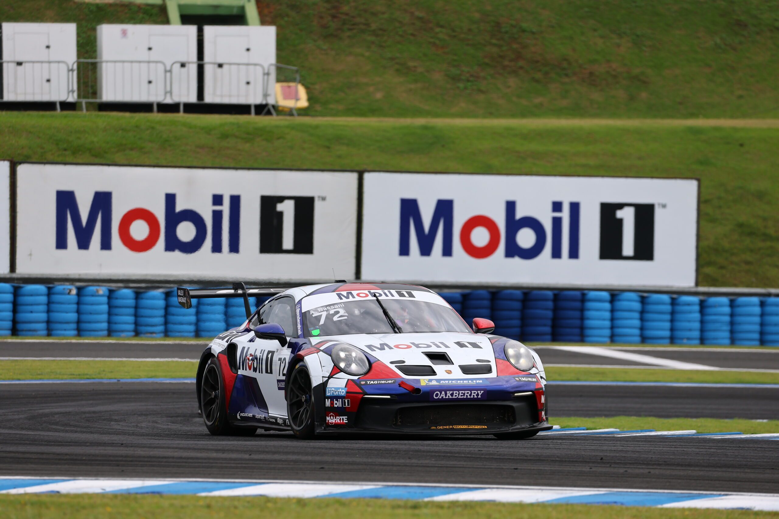 Antonella Bassani faz primeira corrida em Portugal pela classe principal da Porsche Cup