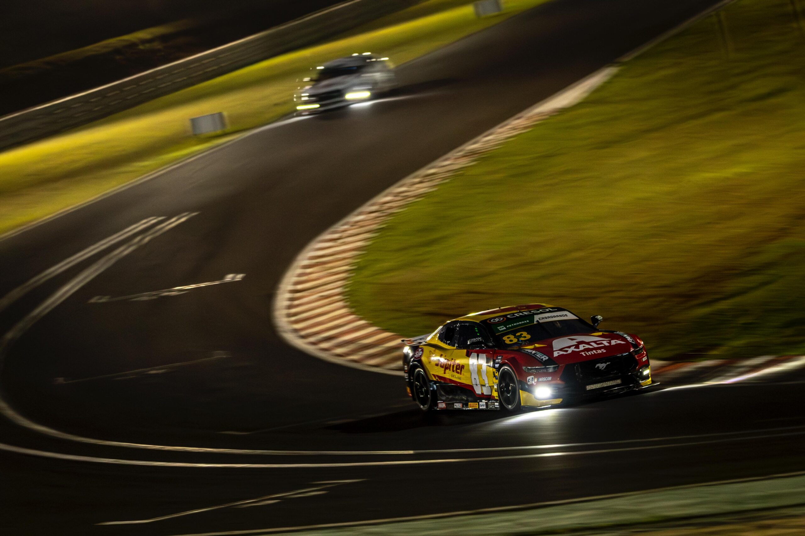 Gabriel Casagrande aprova corrida noturna em Cascavel após quarto lugar no treino livre da NASCAR Brasil