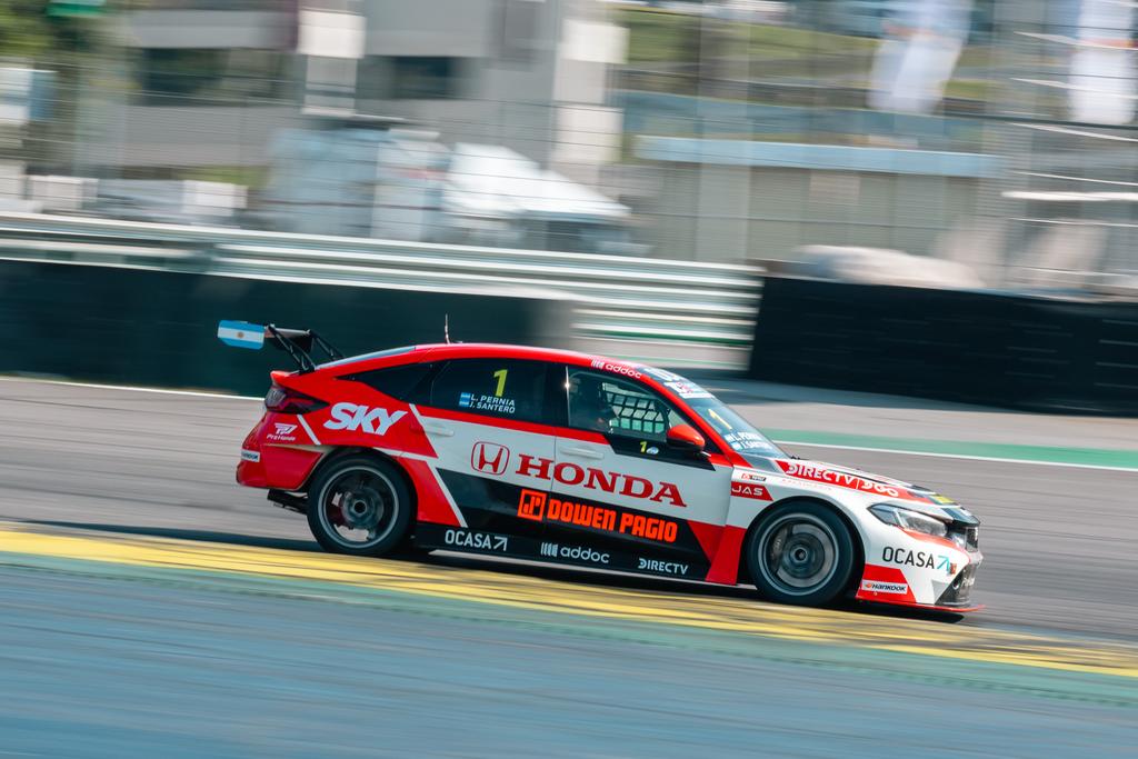 Os argentinos Leonel Pernía e Julián Santero ficaram com a segunda colocação na prova(Luis França/ Grupo Veloci)