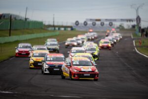 Domingo de muita ação com a Copa Hyundai HB20 no RS - Foto: Duda Bairros