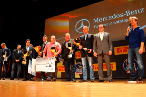 Nico Rosberg participa do Capacete de Ouro em 2013