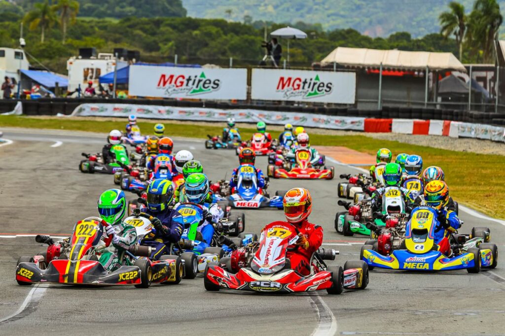 MG Pneus, kart, CBA, patrocínio, Capacete de Ouro