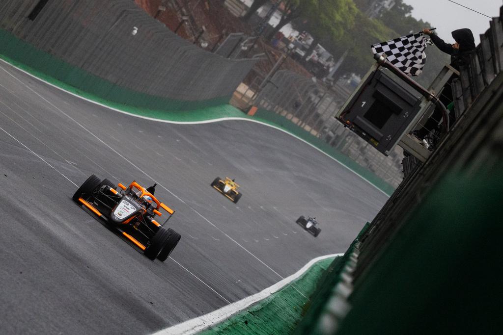 Fausto Arnaudo, Bradesco, Fórmula 4 Brasil, Interlagos