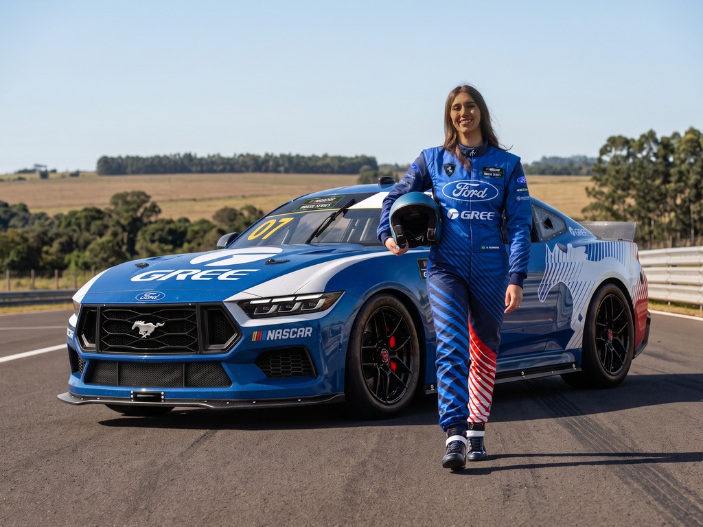 Rafaela Ferreira, Ford Mustang, Cavalero Racing, NASCAR Brasil Series